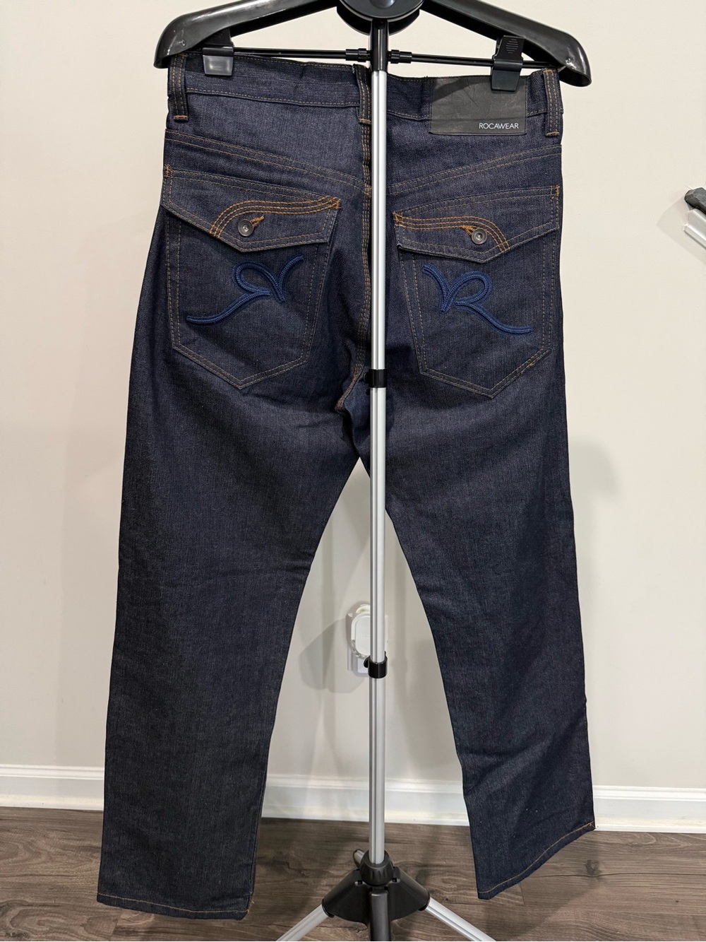Rocawear Men's Dark Indigo Straight-Leg Original Y2k Vintage  Jeans size 32